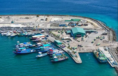އިންޑަސްޓްރިއަލް ވިލެޖަށް ވެހިކަލް ވަނުން މަނާކުރަނީ