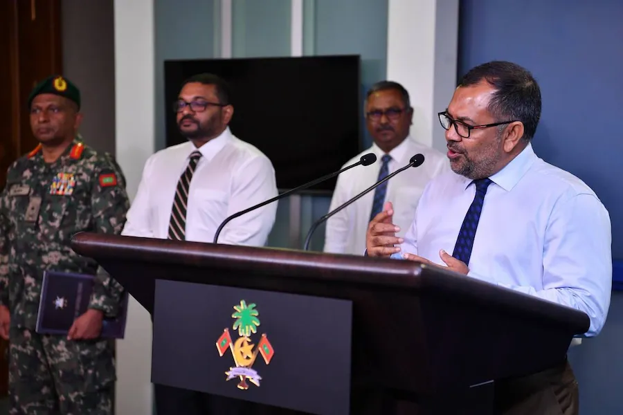 އިންޑިއާގެ އުޅަނދުތައް އޮޕަރޭޓް ކުރަން އައީ ހެލިކޮޕްޓަރު އުފެއްދި ކުންފުނީގެ މަދަނީ މުވައްޒަފުން: ޒަމީރު