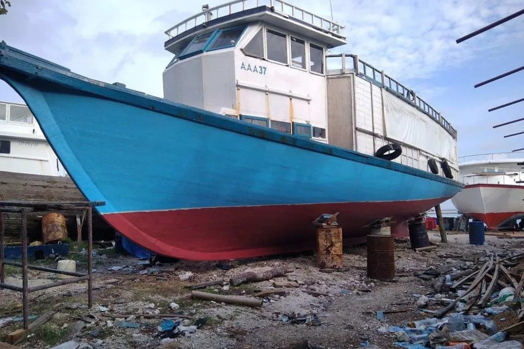 ތިން މީހުންނާއެކު ދަތުރުކުރަމުންދިޔަ ދޯންޏެއް ގެއްލިގެން ހޯދަނީ