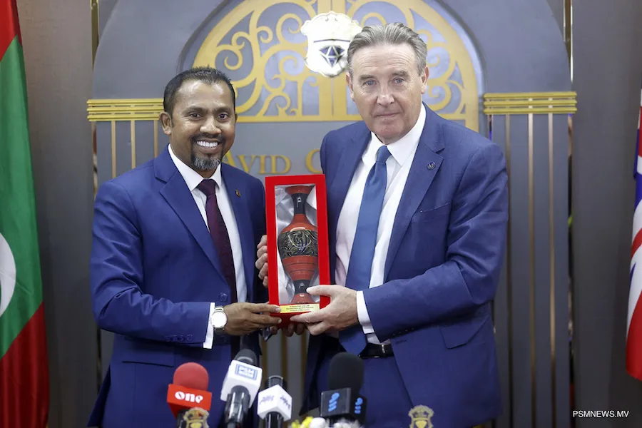 ޔުނިވަރސިޓީ އޮފް ވެސްޓް ލަންޑަންގެ އެމްބީއޭ ޕްރޮގްރާމެއް އެވިޑް ކޮލެޖުން އިފްތިތާހުކޮށްފި