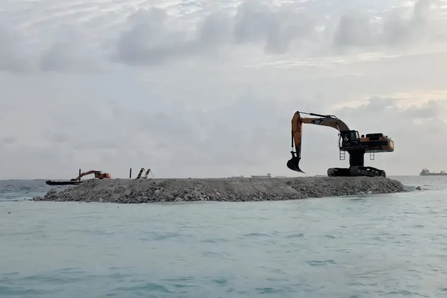 ދިޔަނެރު ފަރަށް އެރި ޓަގު ބޯޓެއް 20 މިލިއަން ރުފިޔާއިން ޖޫރިމަނާކޮށްފި