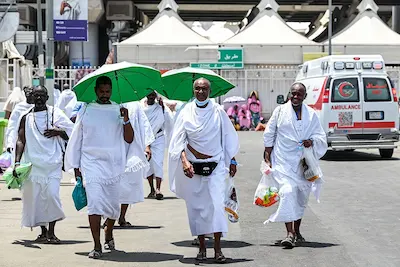 ދިވެހި ހައްޖުވެރިއަކަށް ހާރޓް އެޓޭކެއް ޖެހިގެން ފަރުވާ ދެނީ