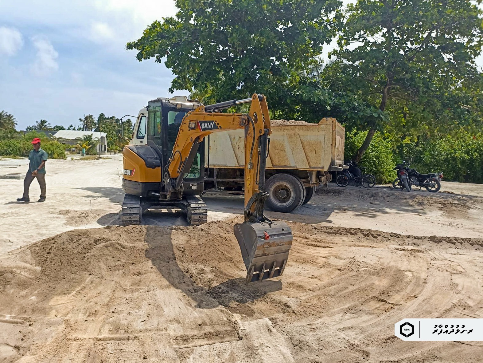 ހުޅުދުއްފާރުގައި ޒަމާނީ ފެންވަރަށް މަގު ތަރައްގީ ކުރުން؛ ތާރު އެޅުމުގެ ތައްޔާރީތައް ކުރިއަށް!