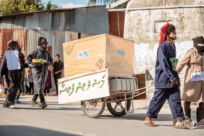 ކުޅުދުއްފުށި މަށިމާލި ޕެރޭޑަކީ ސިޔާސީ ފާޑުކިއުމާ ބިނާކުރެވެނިވި މެސެޖެއްދެވޭ ހިތްގައިމު ހަރަކާތެއް: ޝިޔާމް