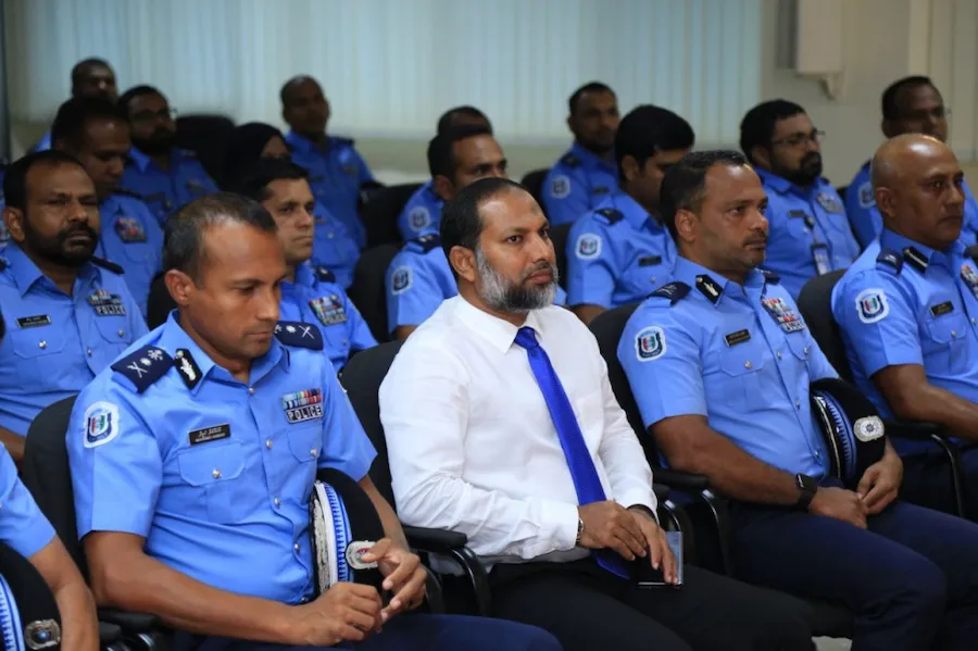 55 ޕޮލިސް ސްޓޭޝަންގެ މަސައްކަތް ކުރިއަށްދިޔަ ގޮތުގެ އޮޑިޓެއް ހަދަނީ!