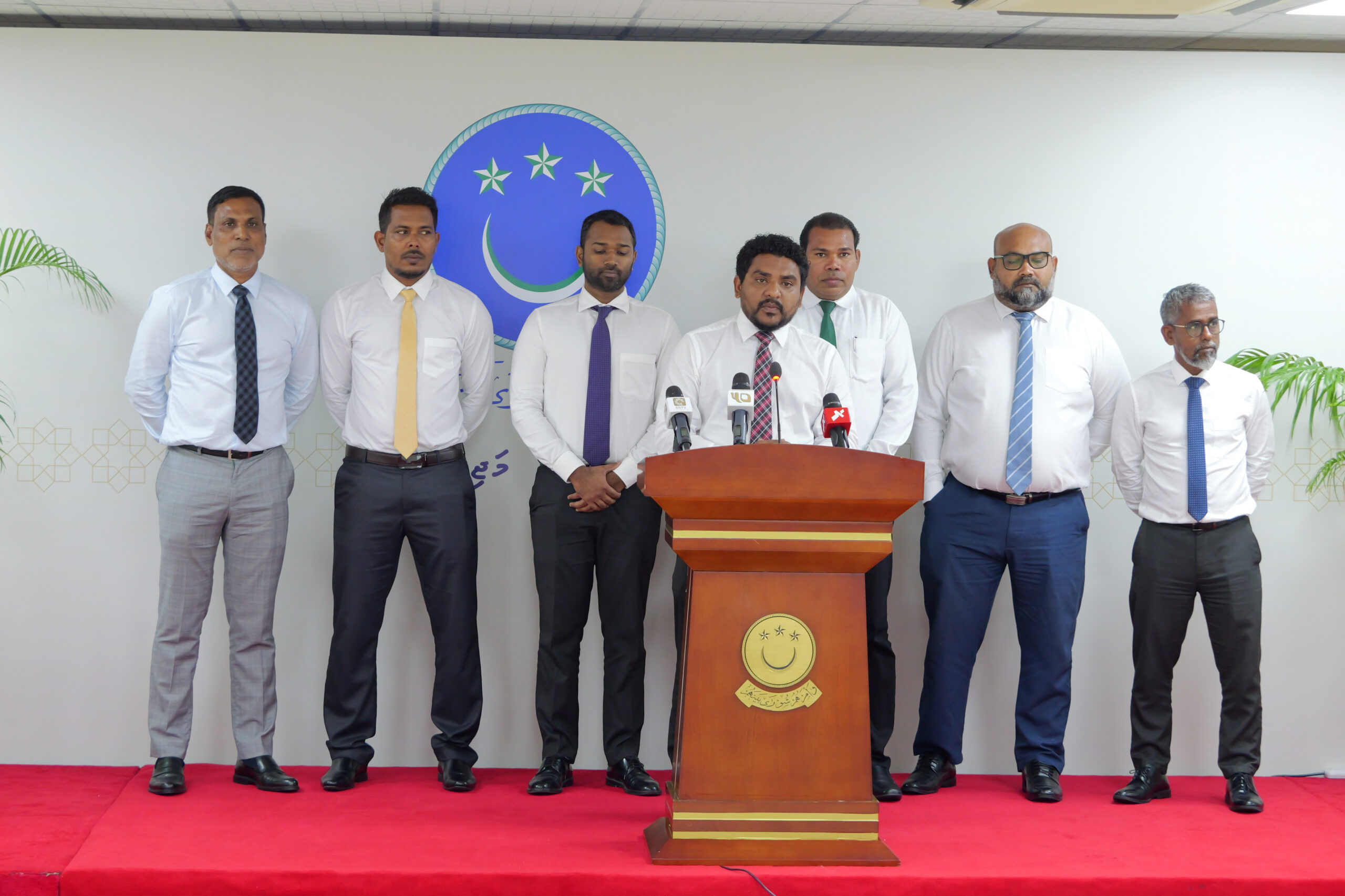 ރާއްޖޭއަށް ކުރިމަތިވެފައިވާ އިޤްތިޞާދީ ދަތި ޙާލަތުން އަރައިގަތުމަށް ކުރަންޖެހޭ ކަންކަމުގައި އެއްބާރުލުން ދޭނަން: އެމްޑީޕީ ޕީޖީ