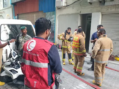 މާފަންނު ގެއެއްގައި އަލިފާނުގެ ހާދިސާއެއް ހިނގައި ދެމީހަކަށް އަނިޔާވެއްޖެ