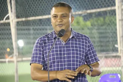 މި ސަރުކާރުން މަރުވެފަ އޮންނަ މައްޔިތާގެ އަނގައަށް ސިހުރު އަޅާ ކަމަށް ބުނުުމުން ކުރީގެ ސީޕީ އަށް ފާޑު ކިޔުން އަމާޒުވެއްޖެ