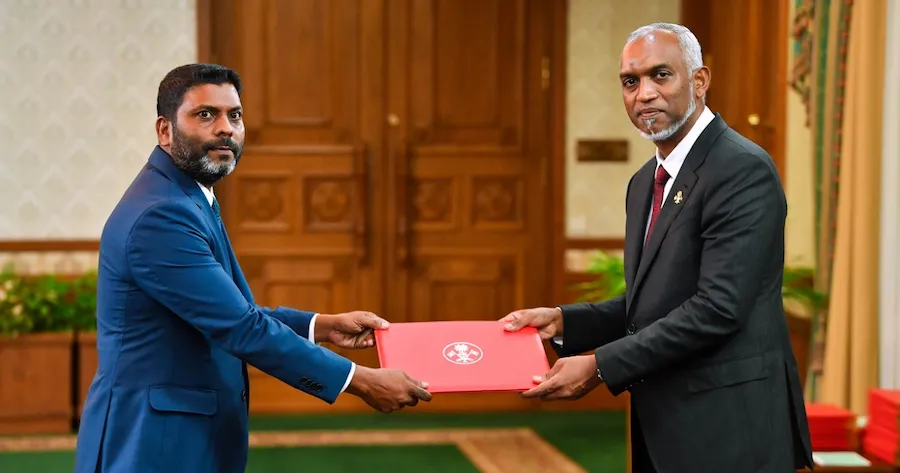 މިނިސްޓަރ ރާފިއުގެ އުއްމީދީ މަސައްކަތްތަކެއް، ދިވެހިން ފަހުރުވެރިވާނެ ވަރުގެ ފުރިހަމަ ސްޓޭޑިއަމެއް އަޅަނީ!