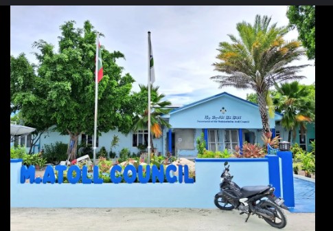 މުއްޔަށް ދިމާވި ކަރަންޓުގެ މައްސަލަ ހައްލުކޮށް ކަރަންޓުގެ ހިދުމަތް ދޭން ފަށައިފި