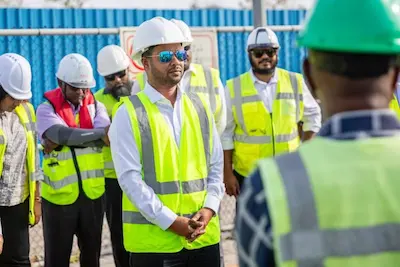 ސޮއި ކޮށް އަމަލީ މަސައްކަތް ނުފެށިފައިވާ މަޝްރޫއުތައް މި ވަގުތައް ވަނީ މަޑު ޖައްސާލާފަ: މުއްތަލިބް