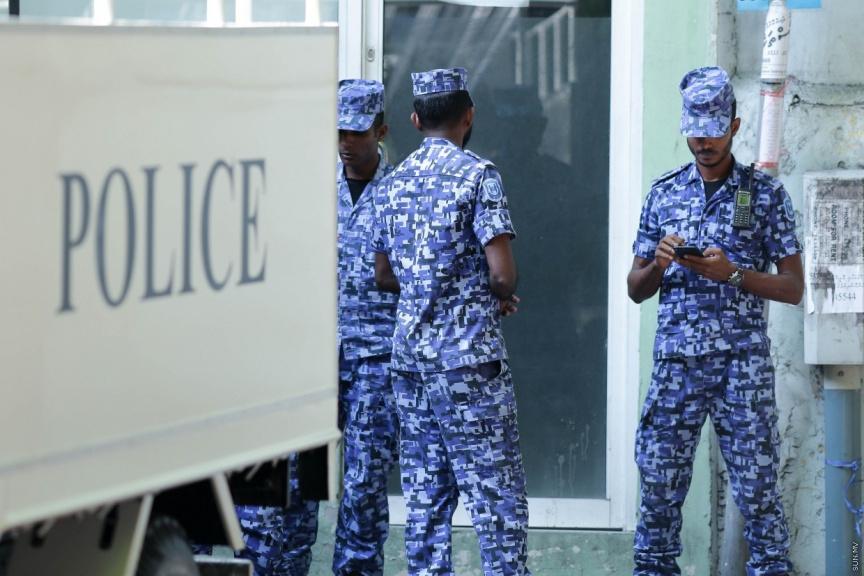 ޖުލައި 27ގެ ނިޔަލަށް ހިންގި 202 ރެއިޑުގައި 2،250 ބިދޭސީން ވަނީ ޑީޕޯޓް ކޮށްފައި