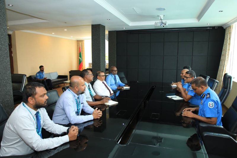 ކޮމިޝަނަރ އޮފް ޕޮލިސް އާއި އެމްޕީއެލްގެ ސީއީއޯ  ބައްދަލުކުރައްވައިފި