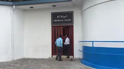 ފެންވަރަން ހުއްޓާ މީހަކު ނެރެ ހަމަލަދިން މީހަކު ހަތް އަހަރަށް ޖަލަށް ލުމަށް ހުކުމް ކޮށްފި