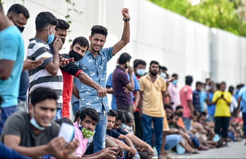 ބިދޭސީންނާއި ގުޅިގެން ދައްކަންޖެހޭ ފީތަކާއި ޖޫރިމަނާތައްް ގިނަ ކުންފުނިތަކުން މިހާރު ދަނީ ދައްކަމުން