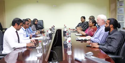 ގަވަރުނަރު މުނައްވަރު, ރާއްޖޭގެ ހުރިހާ ބޭންކުތަކުގެ ވެރިންނާ ބައްދަލު ކުރައްވައިފި