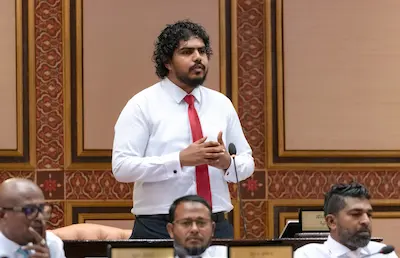 ޑޮލަރުގެ މުއާމަލާތްތައް މެދުކަނޑާލީ ނެތް އެއްޗެއް ނުދެވޭނެތީ، ނޮވެމްބަރުން ފެށިގެން ރަނގަޅުވާނެ: އަޒާން
