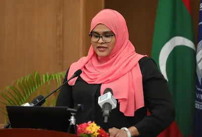 ޤައުމީ ޔުނިވާރސިޓީން ތައްޔާރުކުރި ލާމަރުކަޒީ ނިޒާމަށް ގެންނަން ފެންނަ އިޞްލާޙު އާންމު ކޮށްފި