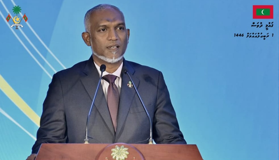 މިއަދު އަޅުގަނޑު އިލްތިމާސް ކުރަނީ ދިވެހި ގައުމާ ދިމާއަށް އެނބުރި ބެލުމަށް: ރައީސް