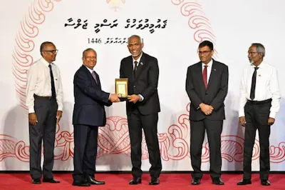 ހިތްވަރު ދިނުމުގެ ގައުމީ އިނާމު 10 ބޭފުޅަކަށް އަރުވައިފި