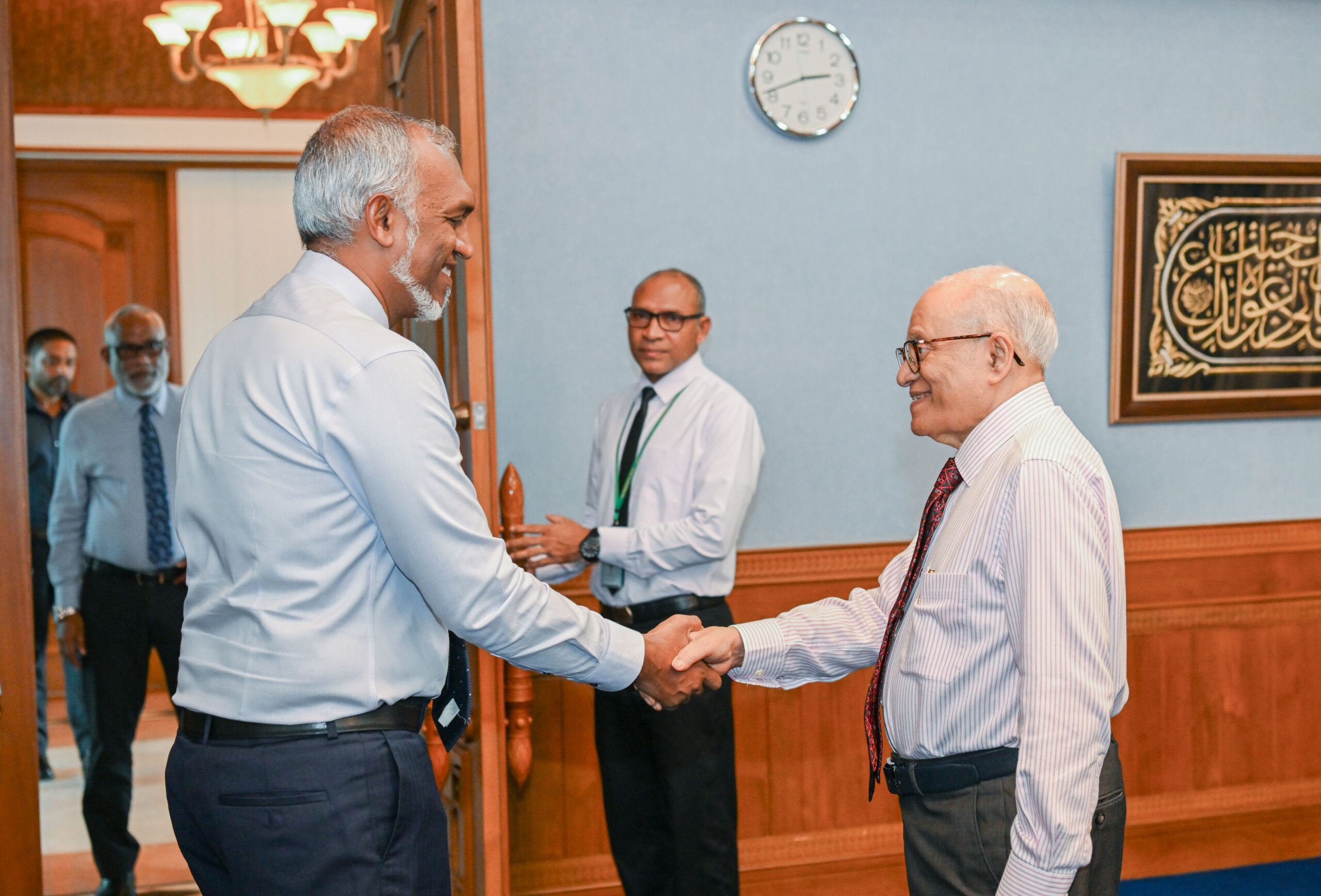 ކުރީގެ ރައީސް މައުމޫނު ރައީސް ޑރ މުއިއްޒަށް: މިއަދު ދެއްކެވި ބާރުގަދަ ހިތްވަރު ލިބިދޭ ވާހަކަފުޅަށްޓަކައި މަރުހަބާ ދަންނަވަން!