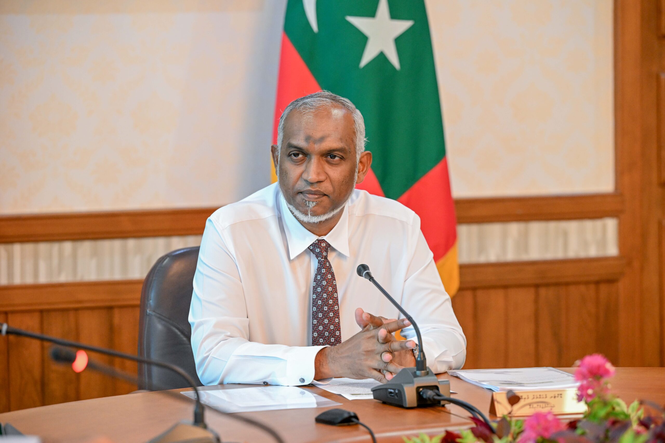 މަގުތައް ރައްކާތެރި ތަނަކަށް ހެދުމުގެ ގޮތުން ހަރުކަށި ފިޔަވަޅުތަކެއް އަޅަން ރައީސް އަންގަވައިފި