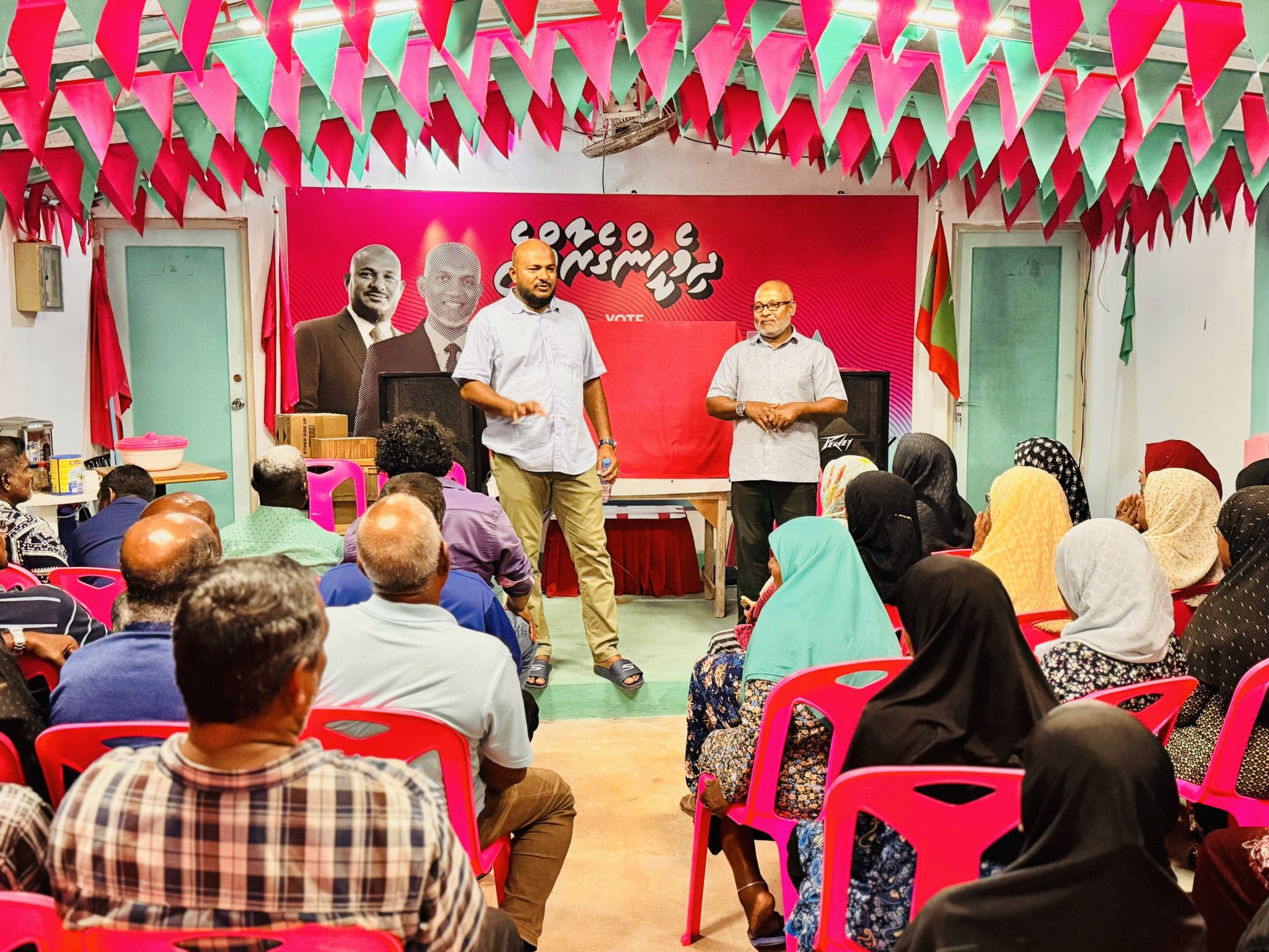އިގުތިސާދު ނަގައި ކޮޅަށް ޖައްސަވައި ރައީސް ޑރ.މުޢިއްޒު މި ގައުމު ސަލާމަތް ކުރައްވާނެ: ޝުޖާއު