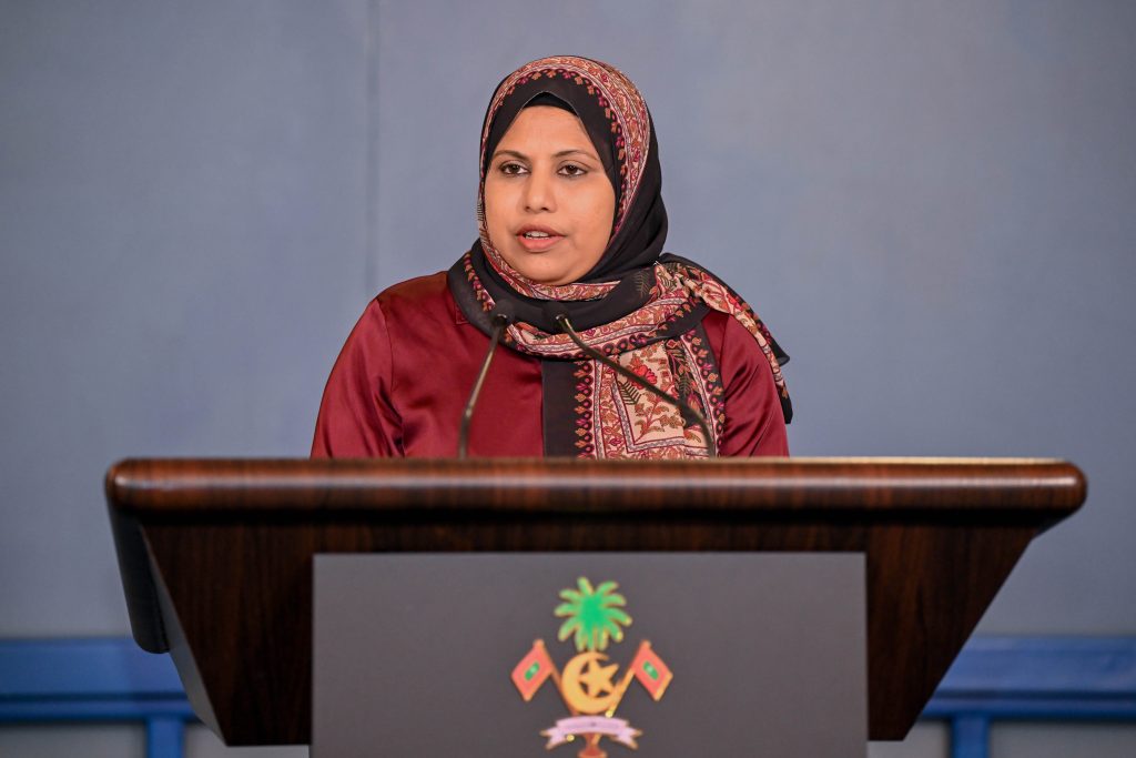 ޖަމިއްޔާތަކަށް މާލީ އެހީ ދިނުމުގެ ތެރެއިން ސޯޅަ ޖަމިއްޔާއަކަށް 3 މިލިއަން ރުފިޔާ ދޫކޮށްފި