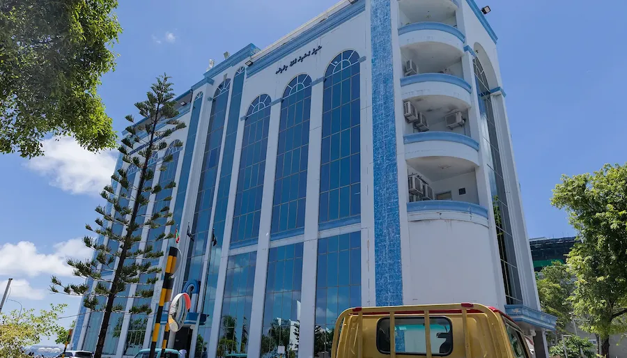 ނަލަހިޔާ މަންޒިލުގައި މަރުވެފައި އޮއްވާ ފެނުނު މީހާގެ މަރުގައި ތުހުމަތުކުރެވޭފަދަ ކަމެއް ނެތް: ފުލުހުން