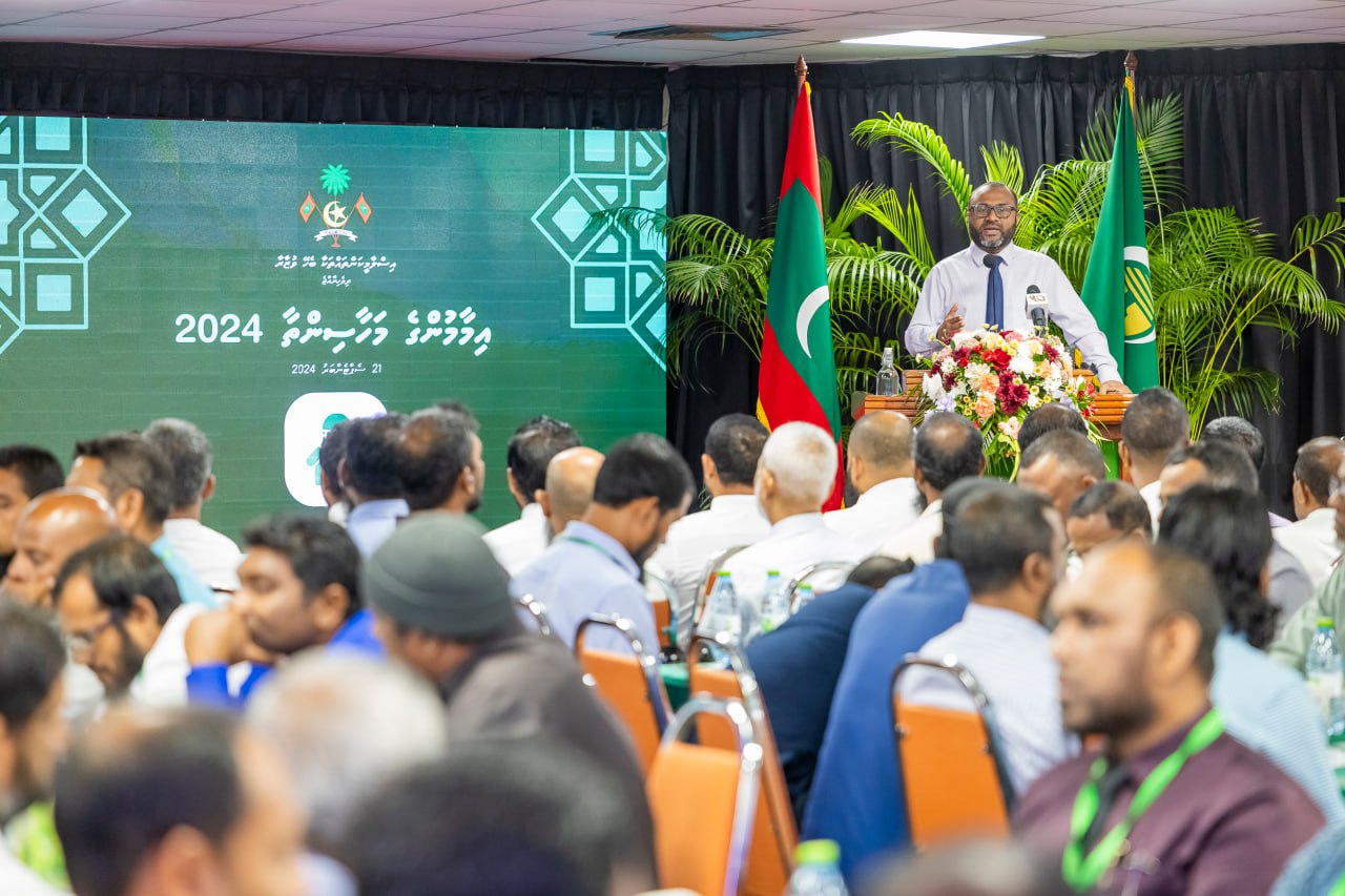 ރައީސް ޑރ.މުޢިއްޒުގެ ޒައާމަތުގައި އިމާމުންނަށް ހައްގު މަގާމާއި ޝަރަފް ހޯދައިދެވޭނެ: ޑރ.ޝަހީމް