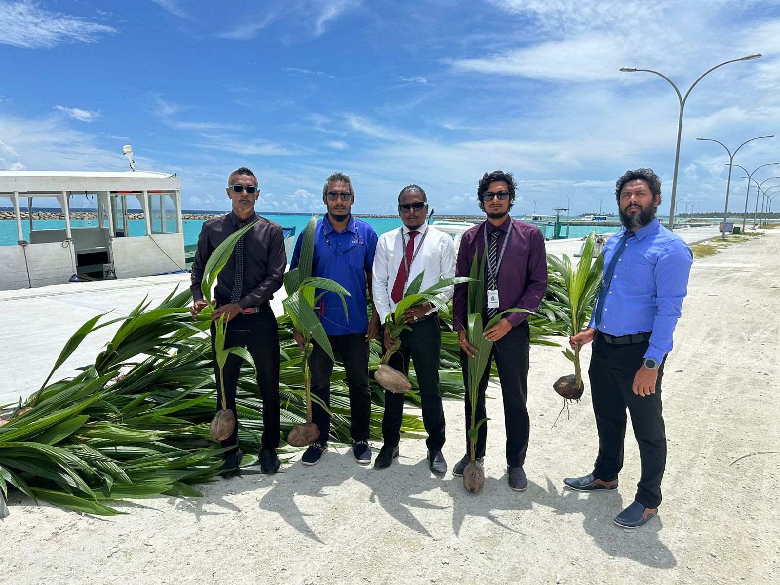 ސަރުކާރުގެ 5މިލިޔަން ގަސް އިންދުމުގެ ޕްރޮގްރާމް: ފެންފުށީގައި ސްޓެލްކޯއިން 500 ރުއް އިންދައިފި