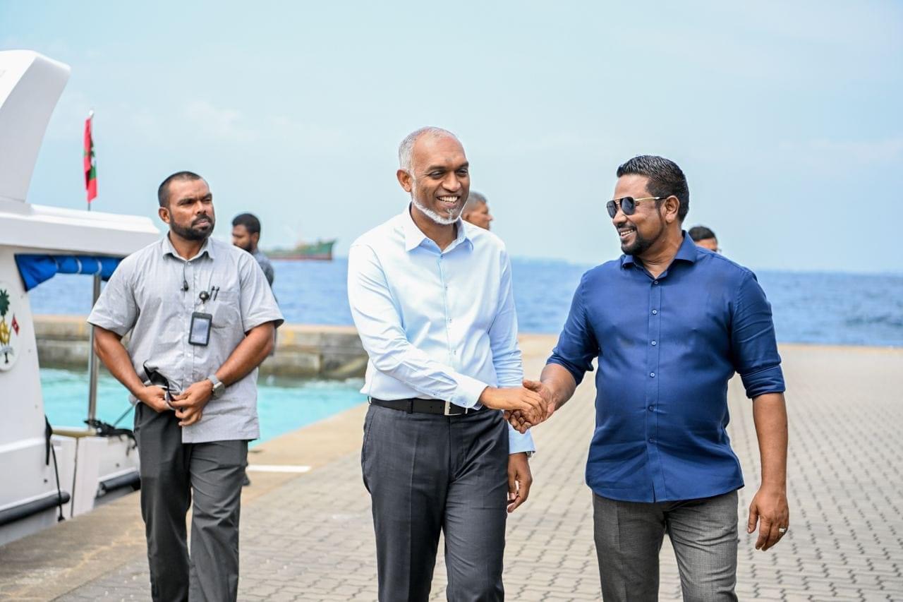 ރައީސް ޑރ.މުޢިއްޒުފަދަ އިިޚުލާސްތެރި، އިސްލާމްދީންދެކެ ލޯބިފުޅުވާ ވެރިއަކު ހުންނެވީތީ އުފާކުރަންޖެހޭ: މުޙައްމަދު އިސްމާޢީލް