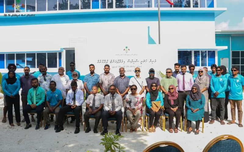 ފަރުމަސް އާލާކުރުމުގެ ހުނަރު އުނގަންނައިދިނުމުގެ ޕްރޮގްރާމުގައި ބައިވެރިވުމަށް ހުޅުވާލައިފި