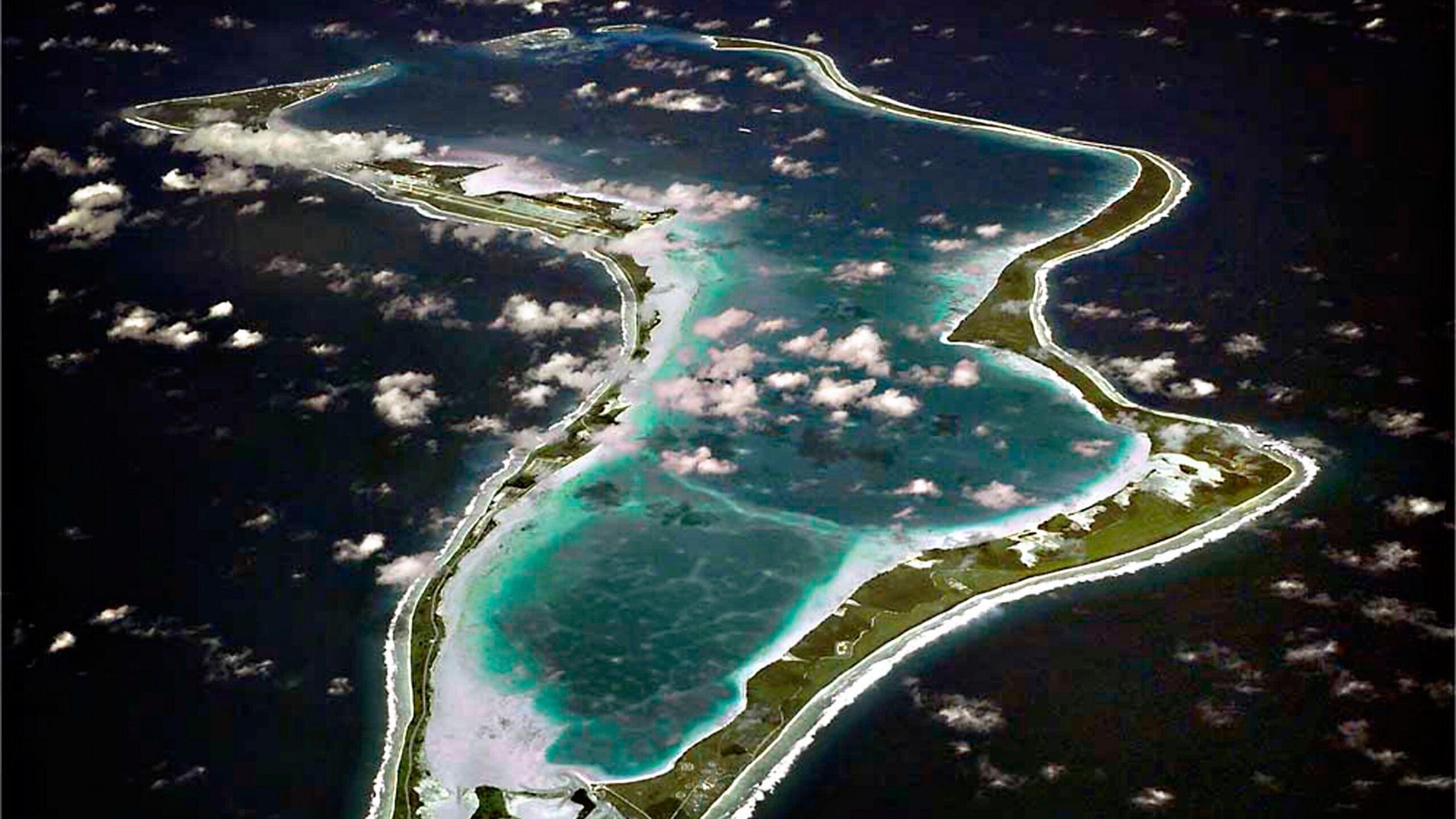 ޗާގޯސްގެ މިނިވަންކަން މޮރިޝަސްއަށް ދިނުމަށް އިނގިރޭސިވިލާތުން ނިންމައިފި