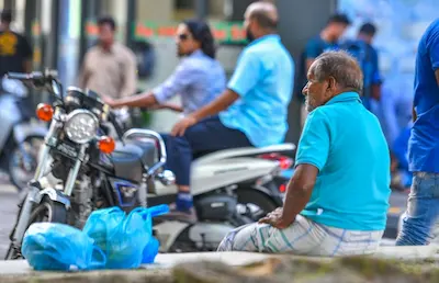އުމުރުން ދުވަސްވީ މީހުންގެ އަތުން ފޭރުން އިތުރުވެފައިވާތީ ސަމާލުވުމަށް އެދިއްޖެ