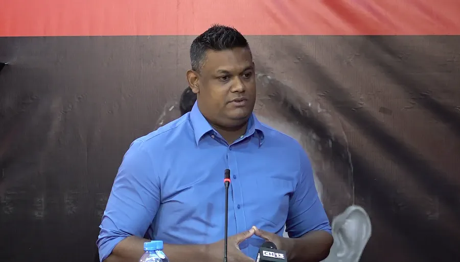 މާލެއިން ބިމެއް ވިއްކި މައްސަލައިގައި ނާއިފް ޝައުކަތާއި އިތުރު މީހެއްގެ މައްޗަށް ދައުވާކުރަން ފޮނުވައިފި