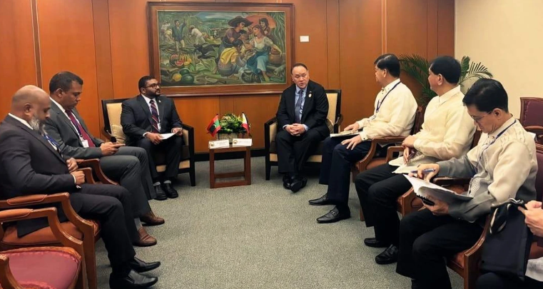 ފިލިޕީންސްގެ ސެކްރެޓަރީ އޮފް ނޭޝަނަލް ޑިފެންސްއާ ދިފާޢީ ވަޒީރު ބައްދަލުކުރައްވައިފި