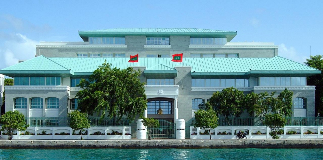 ނޮވެންބަރު 10 ވާ އާދީއްތަ ދުވަސް ސަރުކާރު ބަންދު