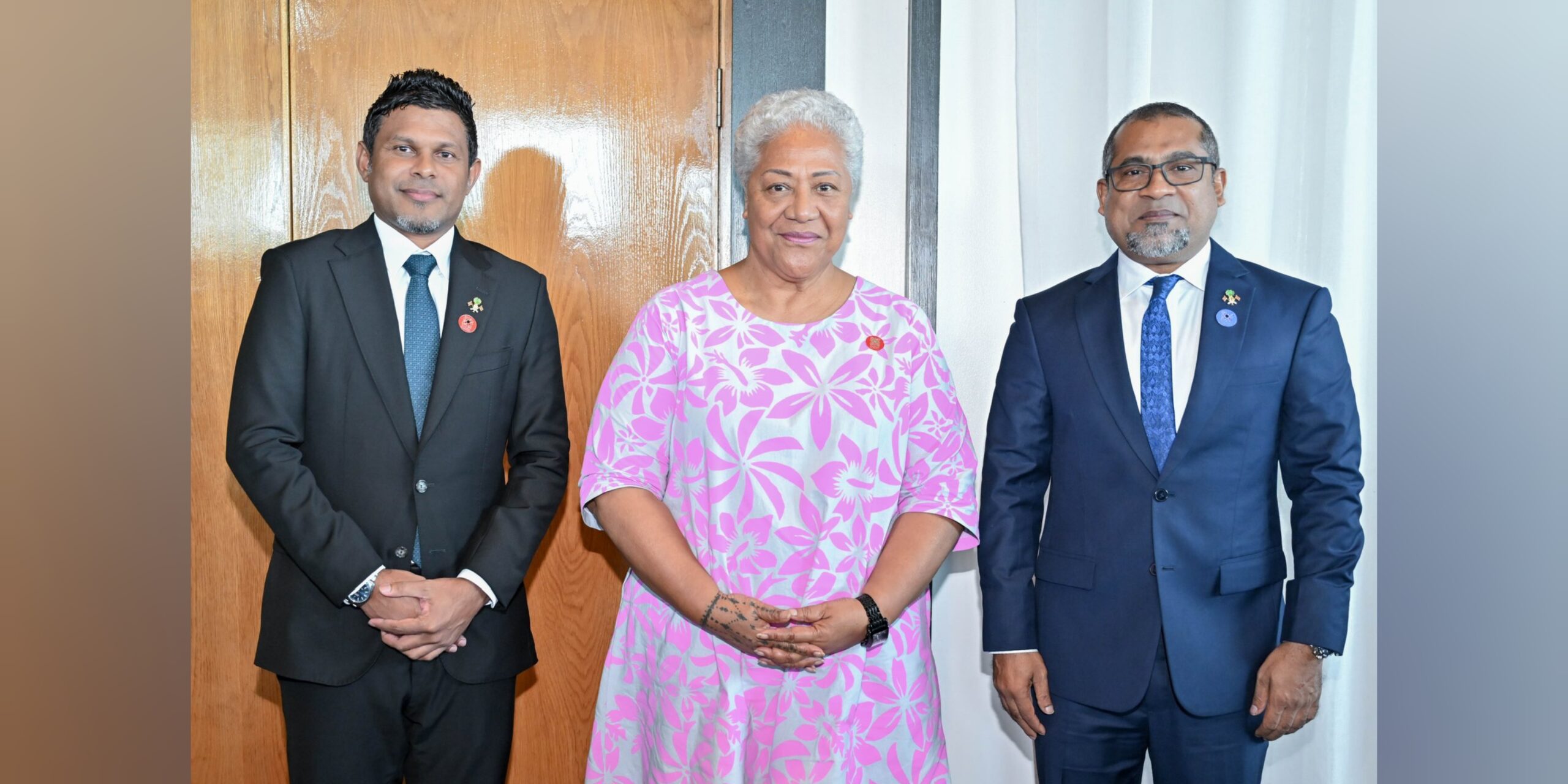 ނައިބު ރައީސް ޙުސައިން، ސަމޯއާގެ ބޮޑުވަޒީރާ ބައްދަލުކުރައްވައިފި