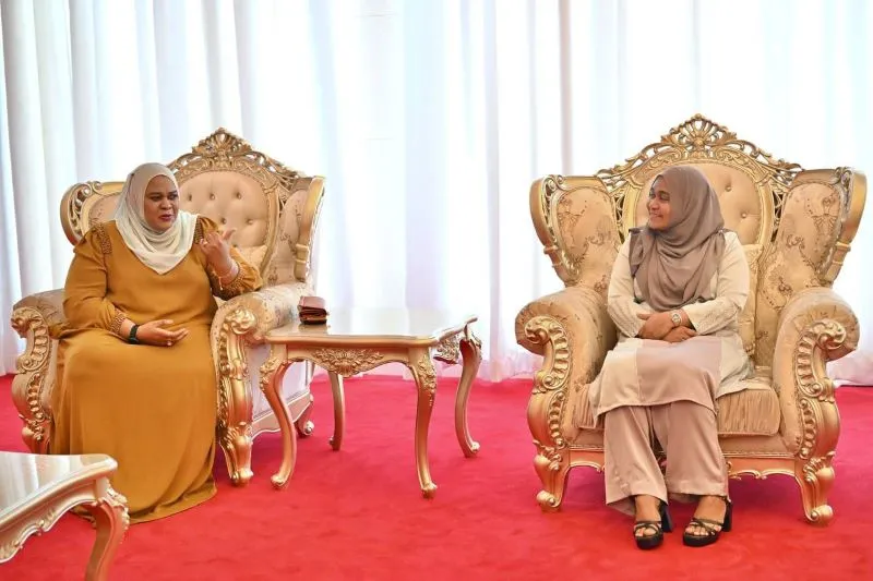 ރައީސުލްޖުމްހޫރިއްޔާގެ އަނބިކަނބަލުން ޓެންޒެނިޔާއަށް ކުރެއްވި ރަސްމީ ދަތުރުފުޅު ނިންމަވާލައްވައިފި