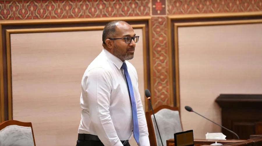 ރައީސް ޑރ.މުޢިއްޒު ގާނޫނަށް ގެންނަވަން ނިންމެވި އިސްލާހުން ކޮރަޕްޝަންގެ މައްސަލަ ހައްލުކުރެވޭނެ: އިޙްސާން