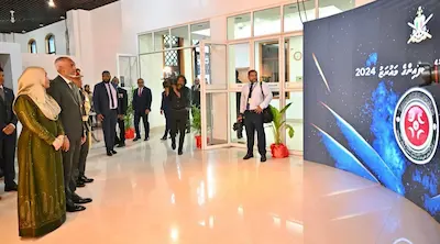 ރައީސް ޑރ.މުޢިއްޒު، ނަސްރުގެ ދުވަހުގެ ސިފައިންގެ މައުރަޒު ހުޅުވައިދެއްވައިފި