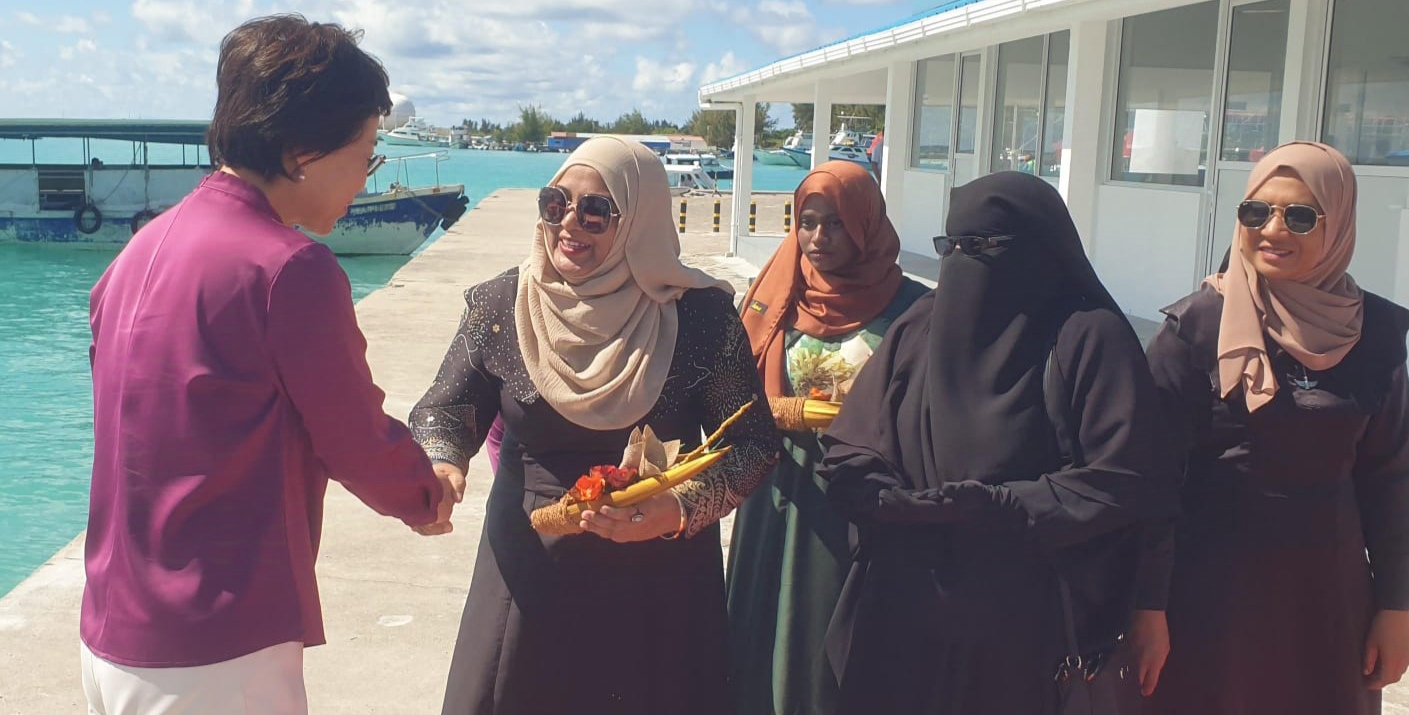 ޗައިނާ ސަފީރު ތިނަދޫ ސިޓީއަށް