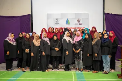 ފަހަން އެނގޭ، ފެހުމުން އާމްދަނީ ހޯދާނެ ގޮތްވެސް އެނގޭ އަންހެންކަނބަލުން ދަނގެތީގައި މިހާރު މަދެއް ނުވާނެ!