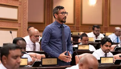ދައުލަތުގެ ޚަޒާނާއިން ލޯ ލާރިފޮއްޗެއް ވެސް ނުބައި ގޮތެއްގައި ގެއްލޭކަށް ރައީސް ޑރ.މުޢިއްޒު ނޭދޭ: ފަލާހް