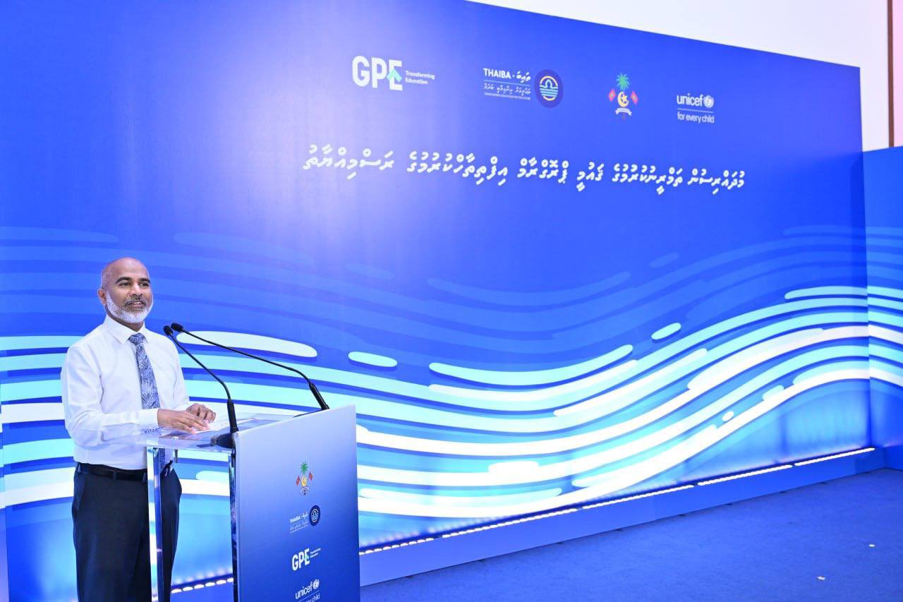 މާލެއަށް ހިޖުރަކޮށް، ކިޔަވަން ބޮޑެތި ހަރަދުކުރަން ނުޖެހި، ރަށުން ކިޔެވޭނެގޮތެއް ފަހިކޮށްދޭން މަސައްކަތް ކުރަނީ