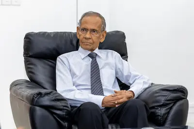 ތައުލީމަށް ހިދުމަތްކުރުމުގެ އެންމެ މަތިވެރި ޝަރަފު ޑރ. މުހައްމަދު ޒާހިރަށް އަރުވަނީ