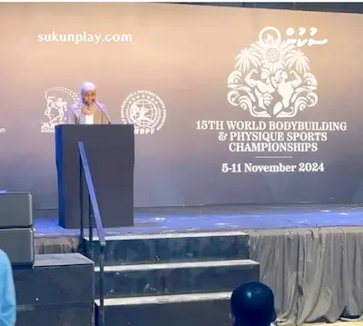 ޤުރުއާނުގެ ބަރަކާތުން ފެށި މުބާރާތެއްގައި، އިސްލާމްދީނުގެ އުސޫލުތަކާ ހިލާފު ކަންކަން ކުރުމުން، ޑރ ޝަހީމު ކަންބޮޑުވުން ފާޅުކުރައްވައިފި