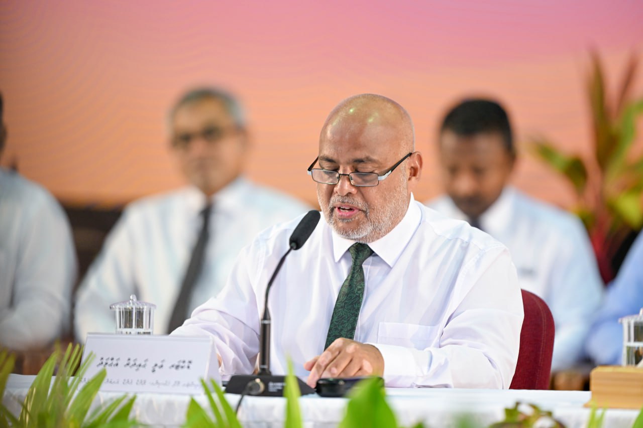 މީހުން ދިރިއުޅޭ 55ރަށުގައި 500މީހުން ހަމަނުވޭ، އެއްފަސްކޮށްގެން މެނުވީ ފެންވަރު ރަނގަޅު ހިދުމަތެއް ނުދެވޭނެ