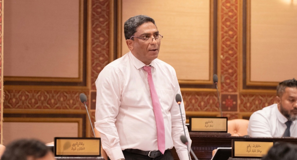 ތިނަދޫ ސިޓީގެ ފްލެޓުތަކުގައި މީހުން ދިރިއުޅެމުންދަނީ ވަރަށް ނިކަމެތި ހާލުގައި: ސަޢުދުﷲ